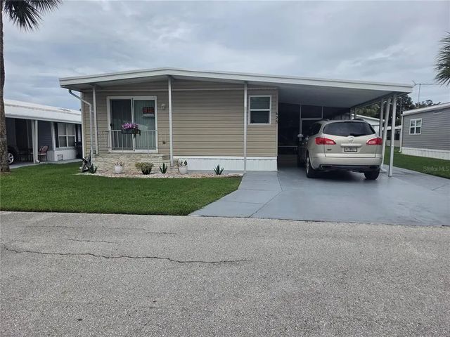 628 Lakeside Ranch Lane, WINTER HAVEN