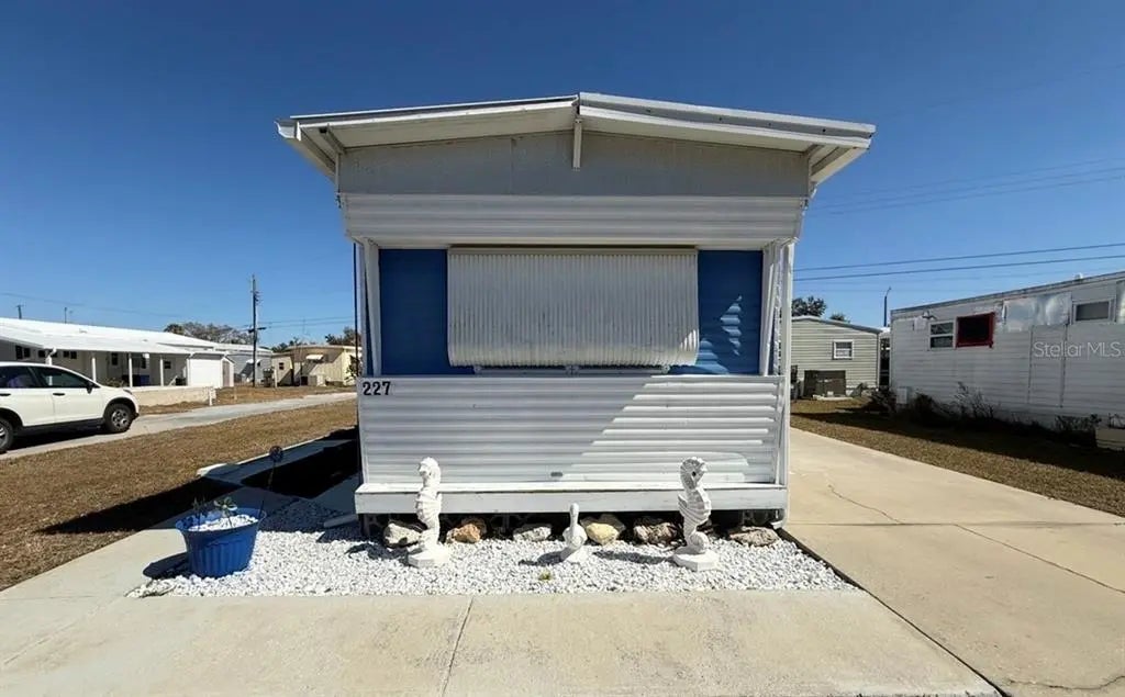 227 Inner Drive E, VENICE