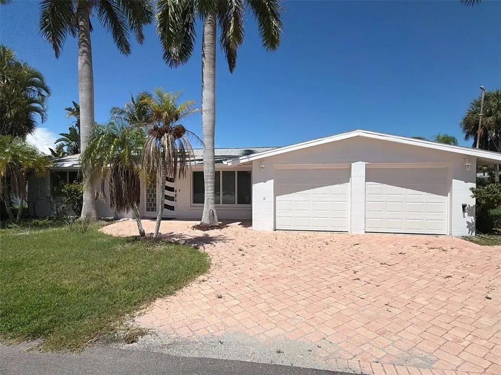 561 Tarawitt Drive, LONGBOAT KEY