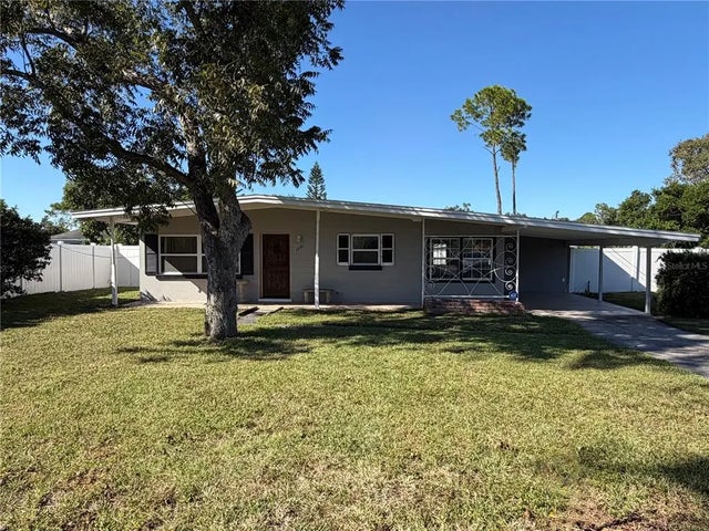 1601 Roselawn Street Sw, WINTER HAVEN