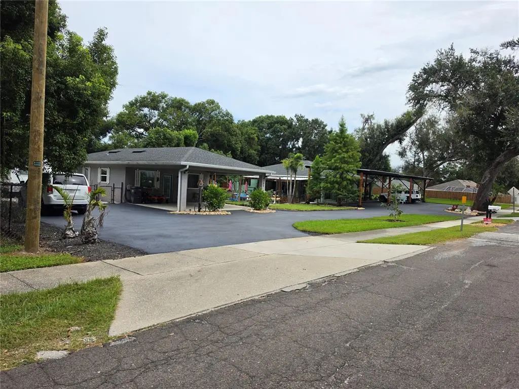 390 Henderson Avenue, SEFFNER