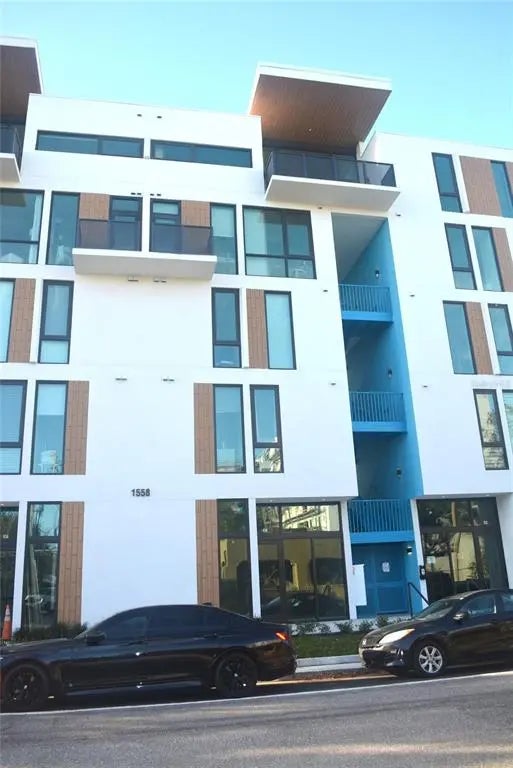 1558 4th Street 104, SARASOTA