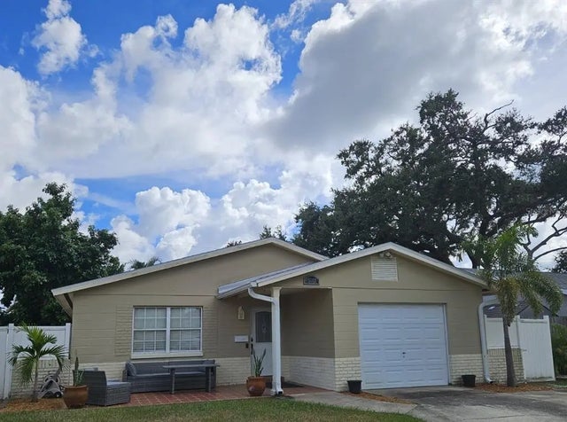 5542 19th Avenue N, ST PETERSBURG
