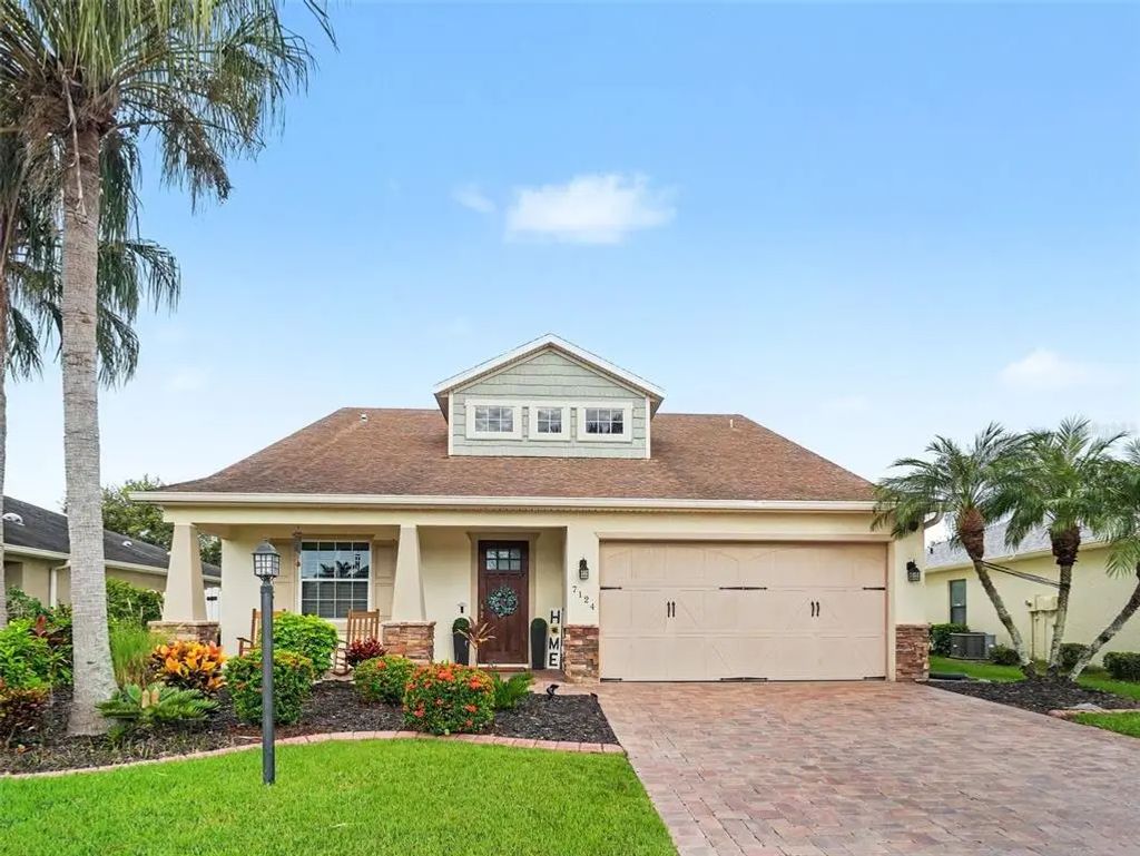 7124 34th Street E, SARASOTA