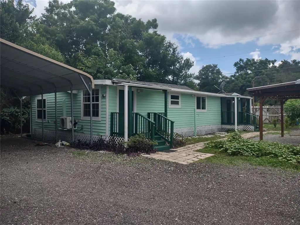 901 Hibiscus Court, TAVARES