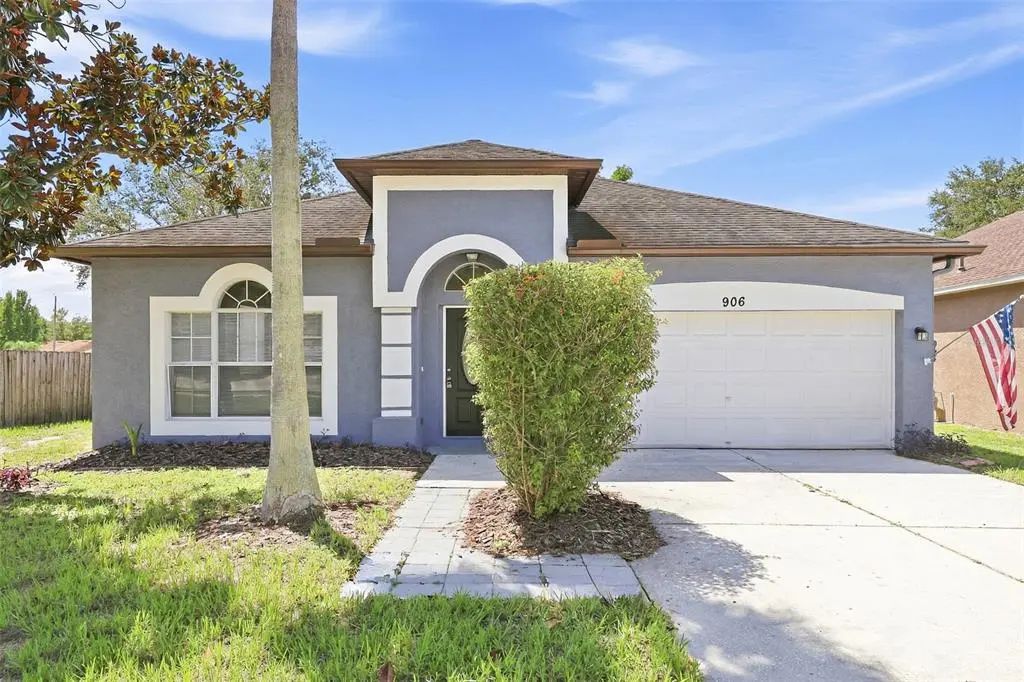 906 Grand Canyon Drive, VALRICO