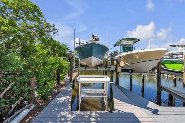 238 85th Street 4, HOLMES BEACH