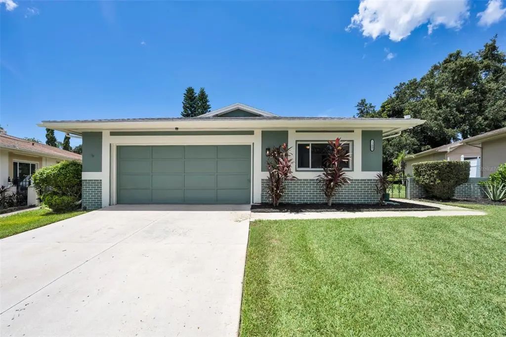 13005 Club Drive, HUDSON