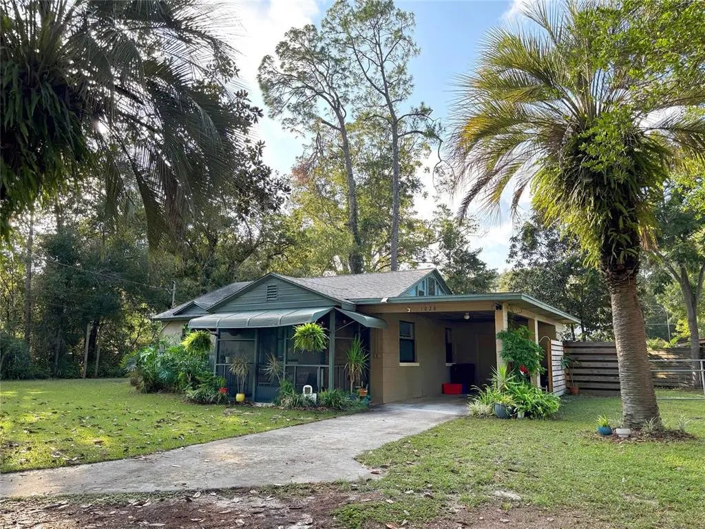 1028 Ne 11th Avenue, GAINESVILLE