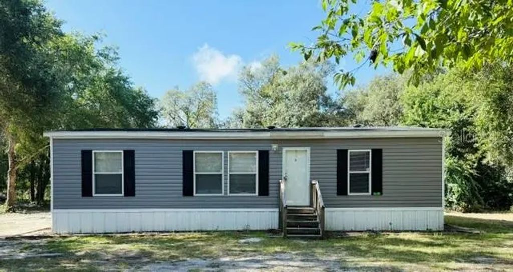 877 Se 38 Way, MELROSE
