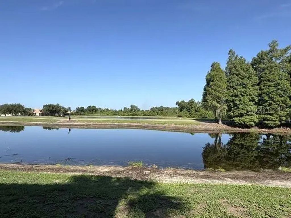 1425 Emerald Dunes Drive 17, SUN CITY CENTER