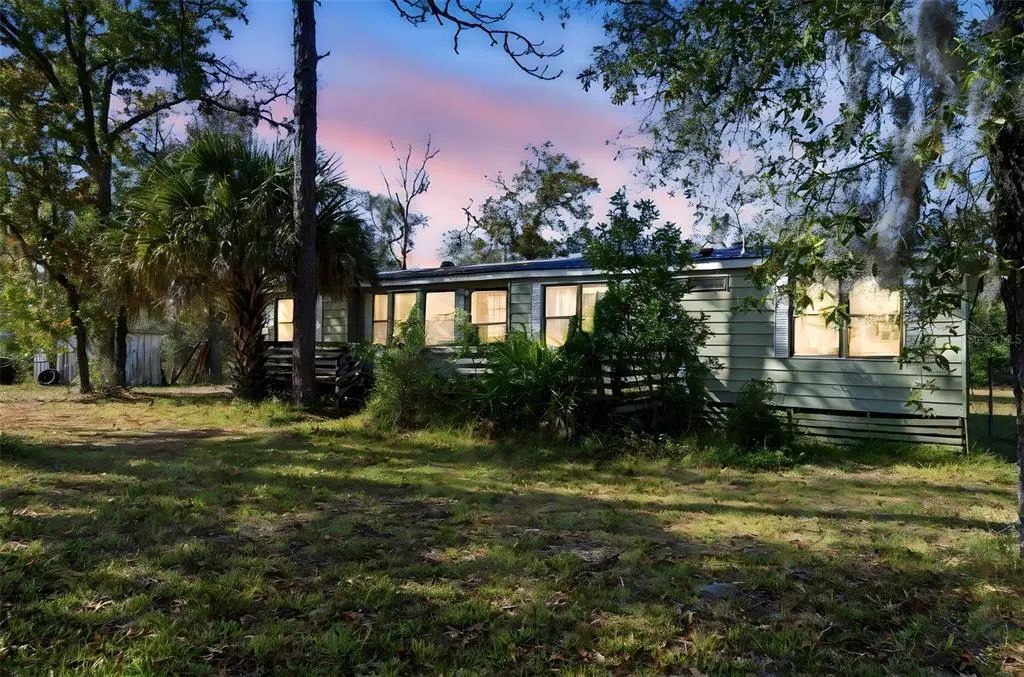 8045 Indian Trail Road, WEEKI WACHEE