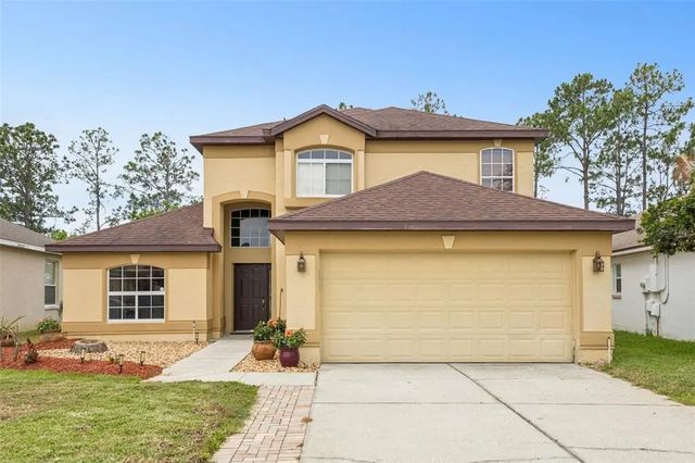 726 Oxford Drive, DAVENPORT