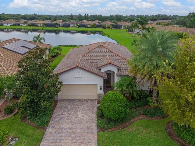 7114 Quiet Creek Drive, BRADENTON