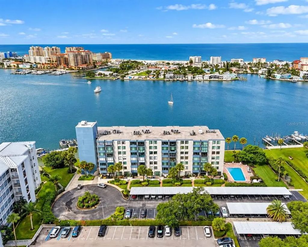 644 Island Way 406, CLEARWATER