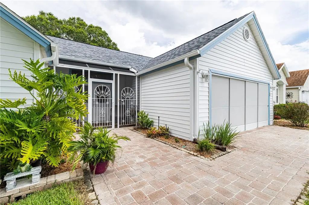 1009 La Mesa Lane, LADY LAKE