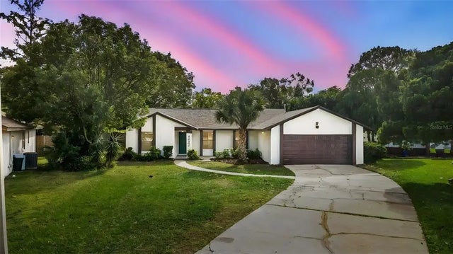 1332 Raspberry Court, CASSELBERRY