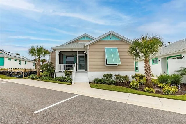 342 Long Key Way, LADY LAKE