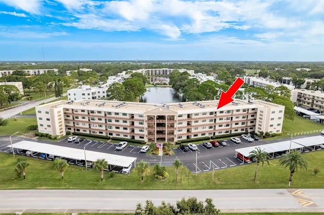 7975 58th Avenue N 409, ST PETERSBURG