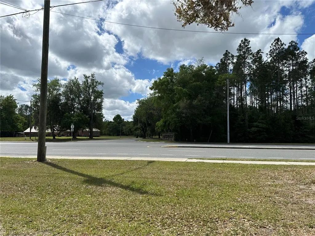 4967 W Us Highway 90, LAKE CITY