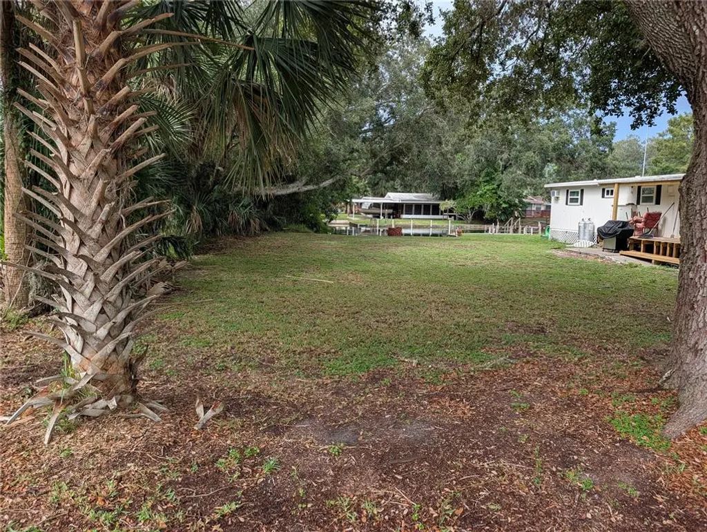 Sebring Street, WEEKI WACHEE