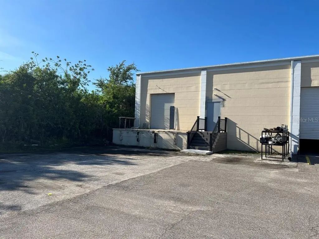 6625 Anderson Road, TAMPA