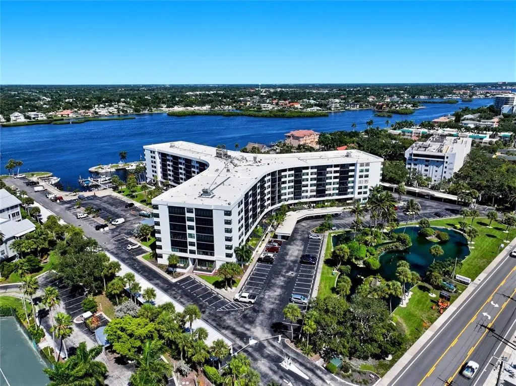 5855 Midnight Pass Road 222, SARASOTA