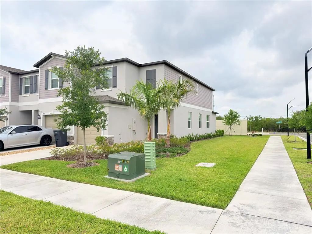 253 Tulip Banded Way, RUSKIN