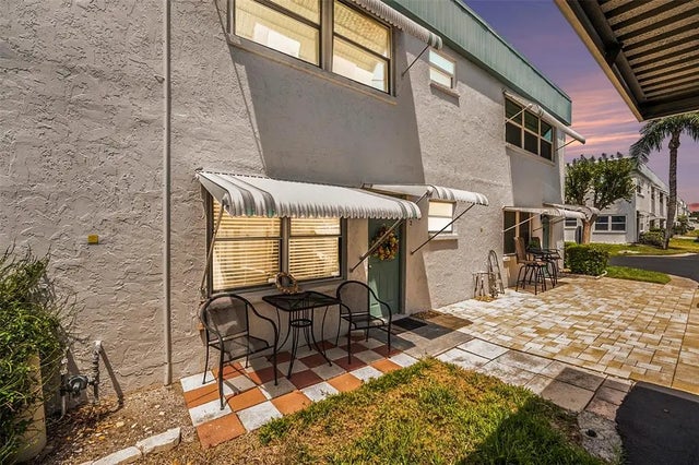 5216 81st Street N 2, ST PETERSBURG