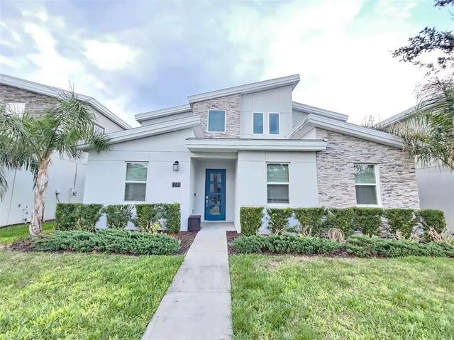 1241 Challenge Drive, DAVENPORT