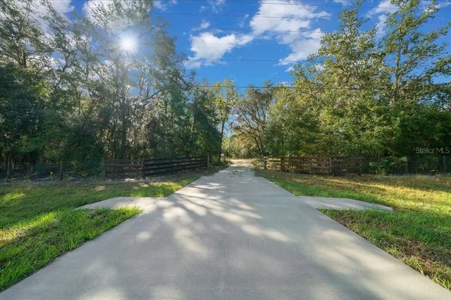 252 Malauka Road, OCKLAWAHA