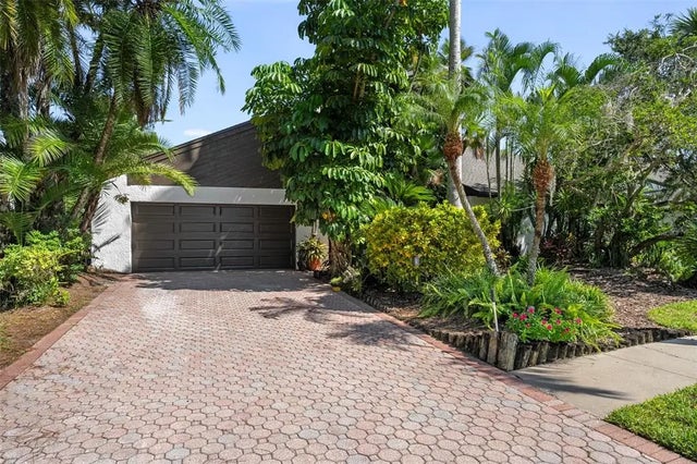 14506 Anchoret Road, TAMPA
