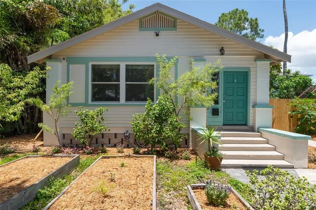 2451 2nd Avenue N, ST PETERSBURG