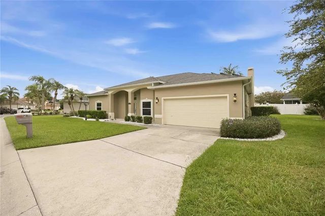 715 Jessanda Circle, LAKELAND