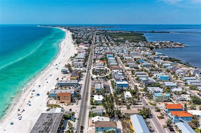 101 25th Street N 1, BRADENTON BEACH