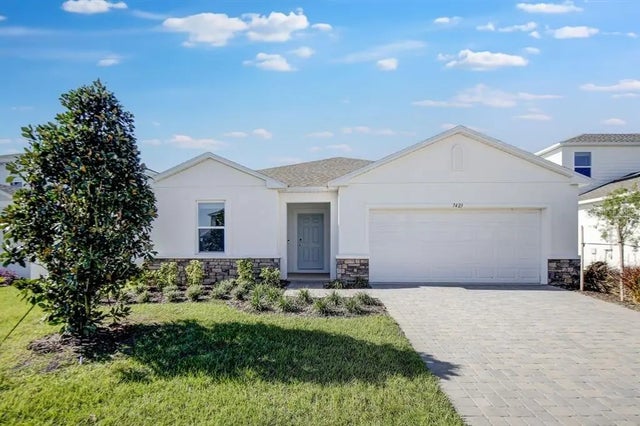 7423 Sandstone Drive, GROVELAND