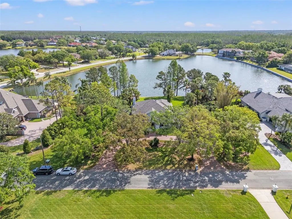 4121 Highland Park Circle, LUTZ