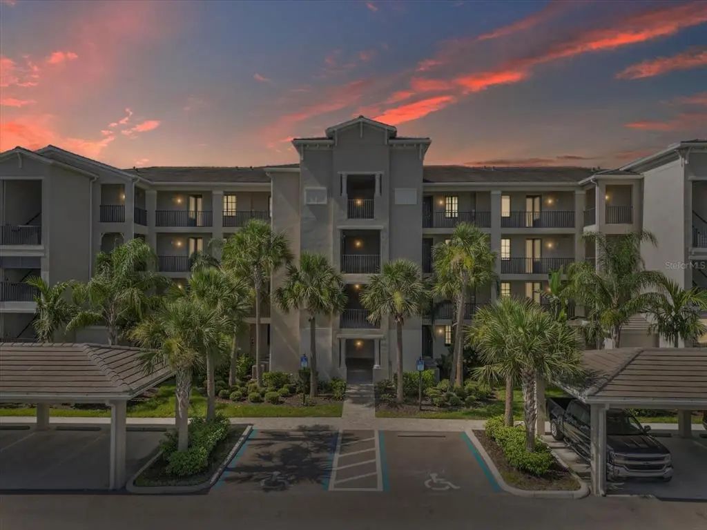 17810 Gawthrop Drive 304, BRADENTON