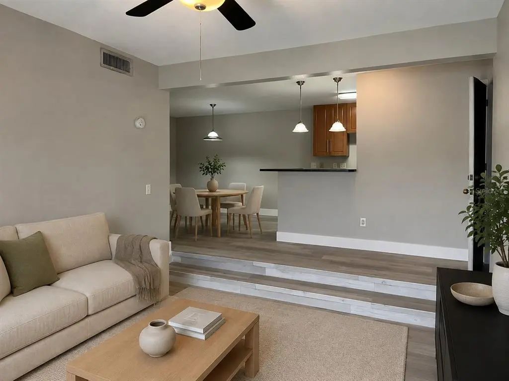 155 N Pearl Lake Causeway 104, ALTAMONTE SPRINGS