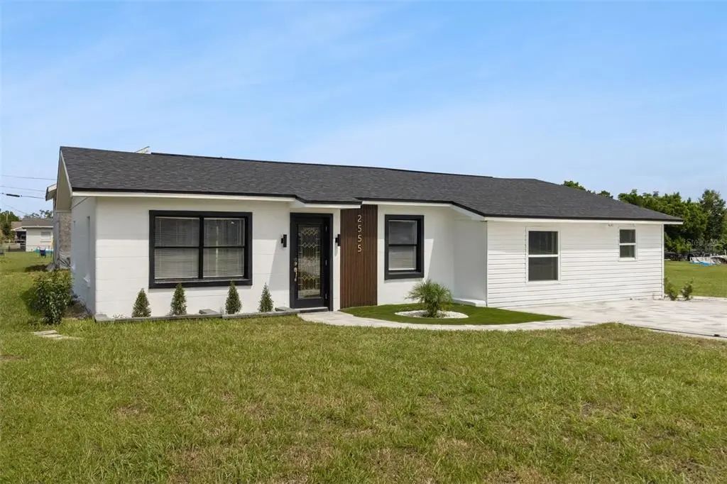 2555 Maple Avenue, LAKE WALES