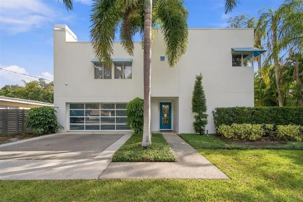 2718 W Price Avenue, TAMPA