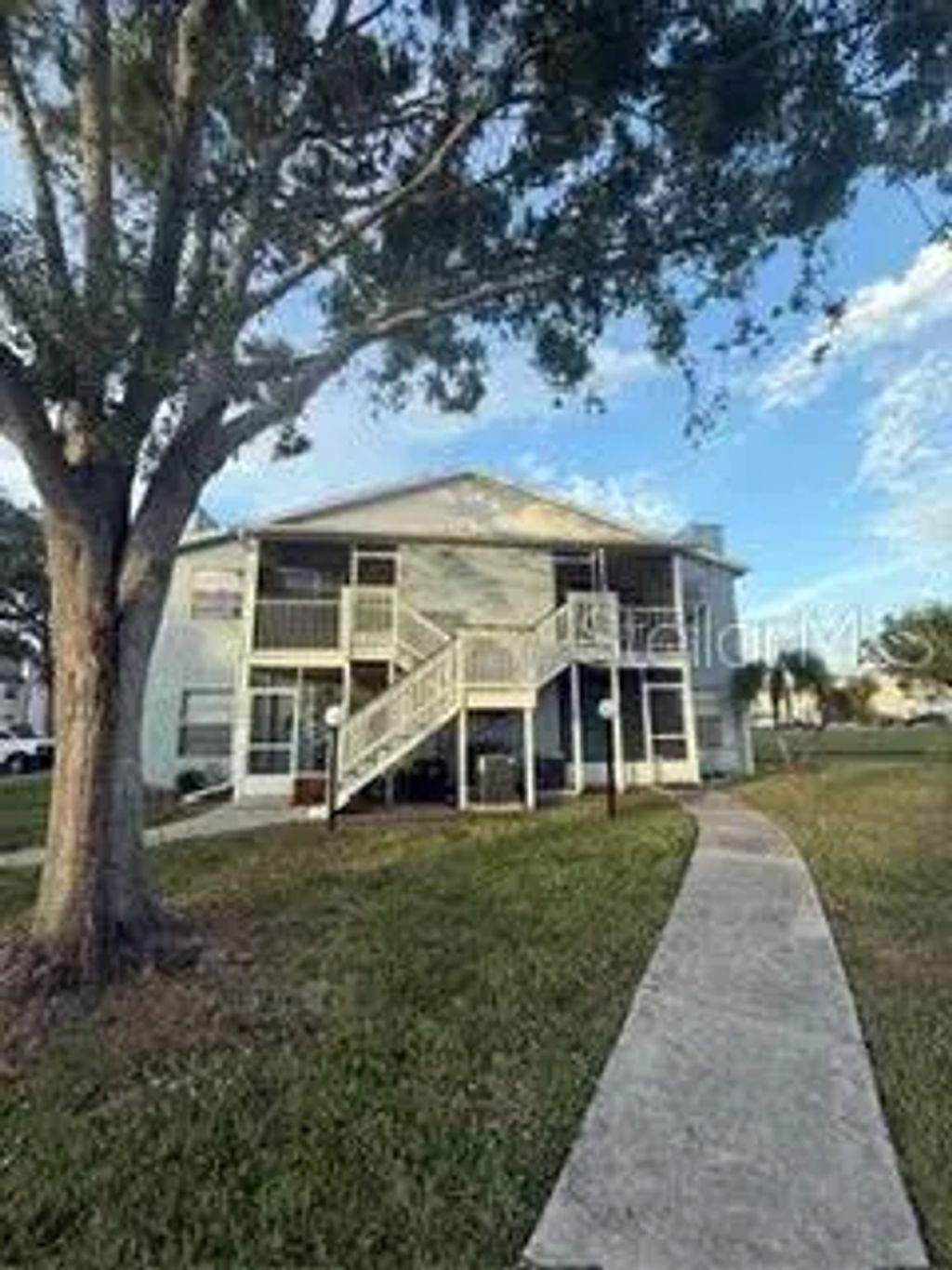 3739 59th Avenue W 3739, BRADENTON
