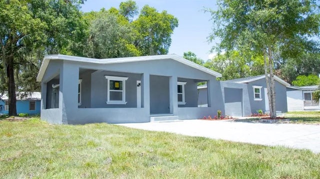 1605 N Orange Street, MOUNT DORA