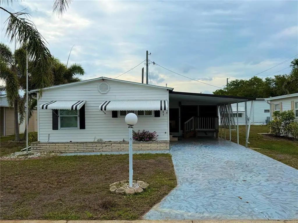 5205 5th Street E, BRADENTON