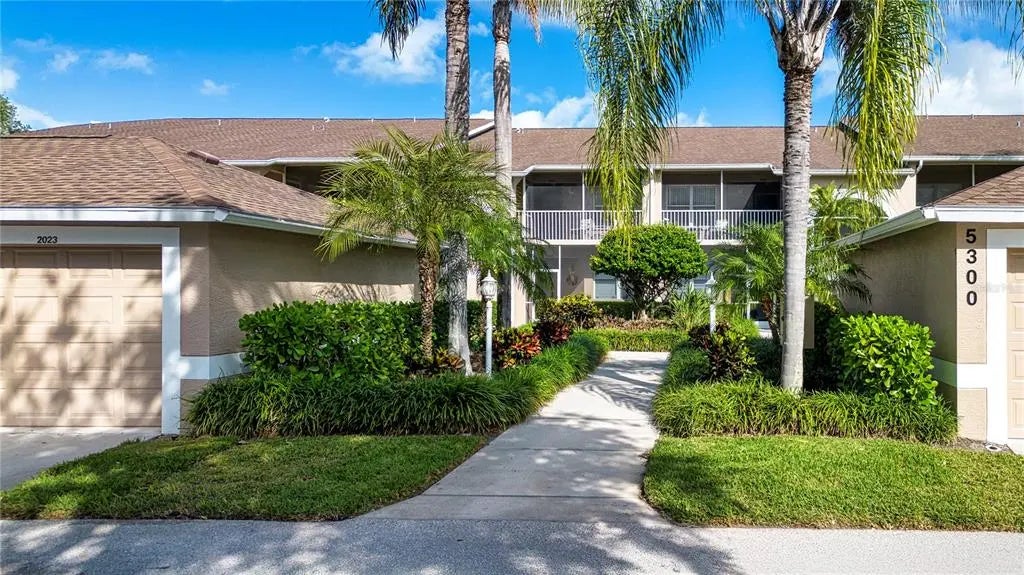 5300 Hyland Hills Avenue U2016, SARASOTA