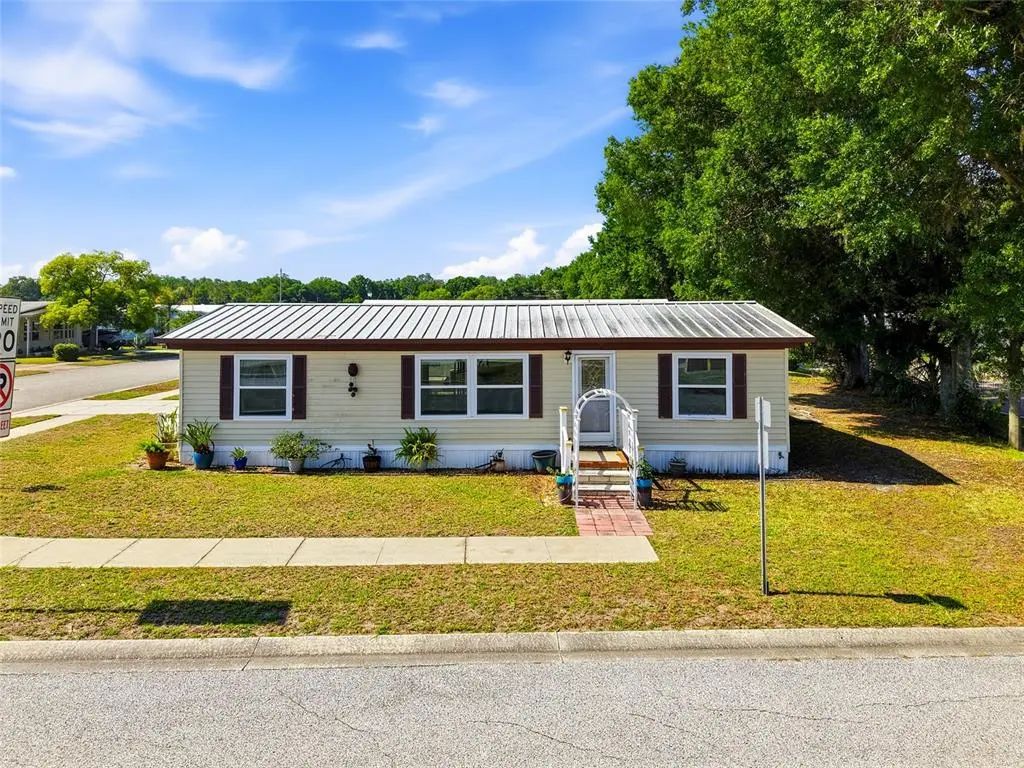 3933 Sarah Drive, WESLEY CHAPEL