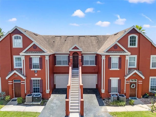 9042 Lake Chase Island Way, TAMPA