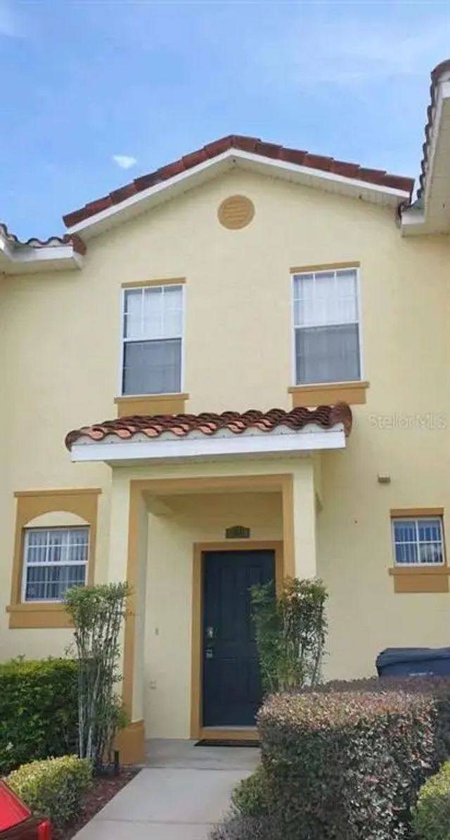 612 Monroe Circle, DAVENPORT