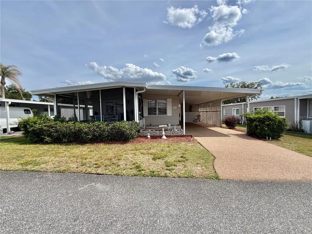 100 Marigold Street, LEESBURG