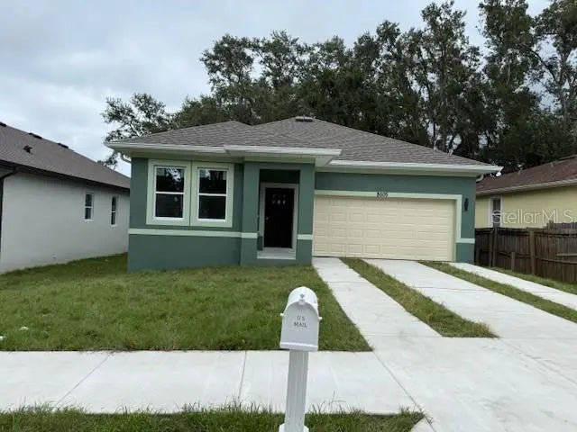 8605 N 48th Street, TAMPA